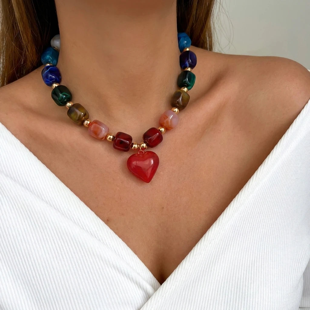 Colorful Irregular Resin Beaded Heart Pendant Necklace for Women Bohemia Brown Round Adjustable Choker Party Jewelry Gifts