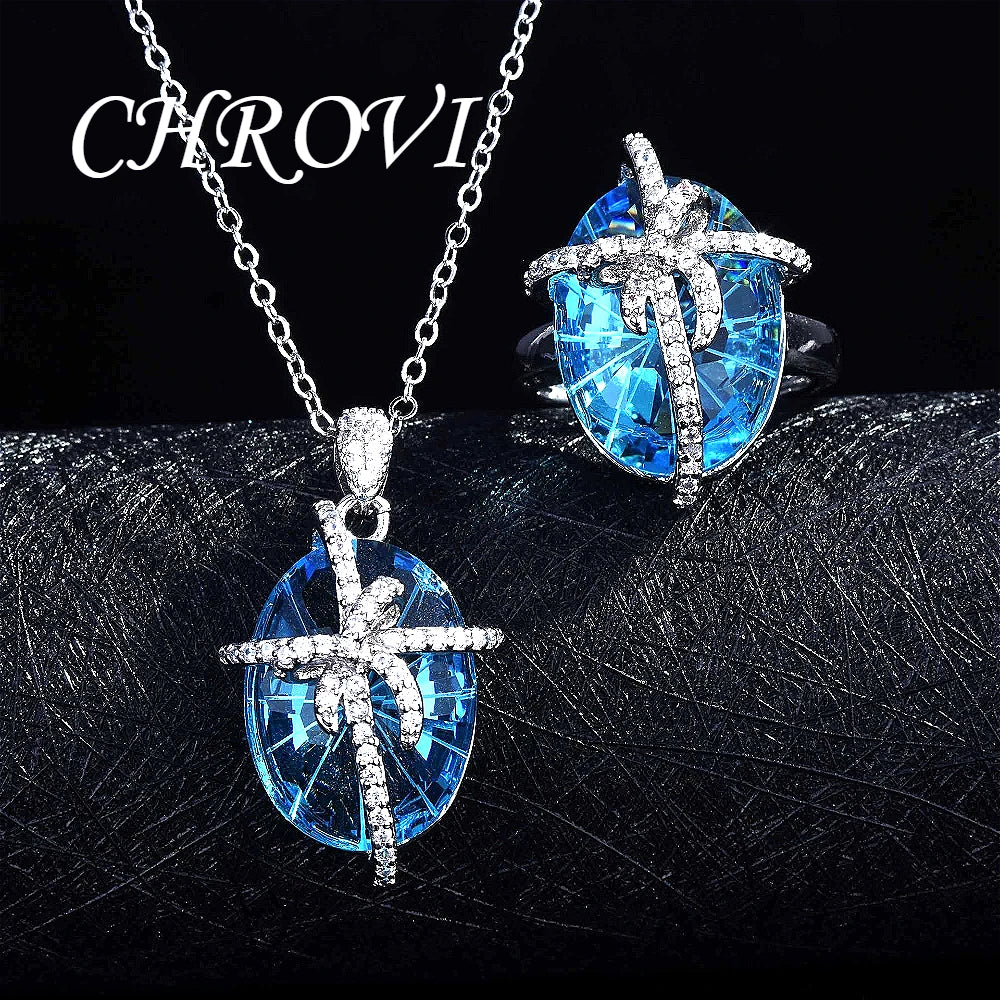 Luxury 925 sterling silver bow-shaped open ring. Exquisite candy-style aquamarine necklace with precious stones.
