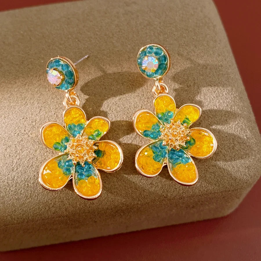 Vintage Silver Needle Rhinestone Flower Round Earrings Light Luxury Retro Exquisite Stud Ear Jewelry For Women