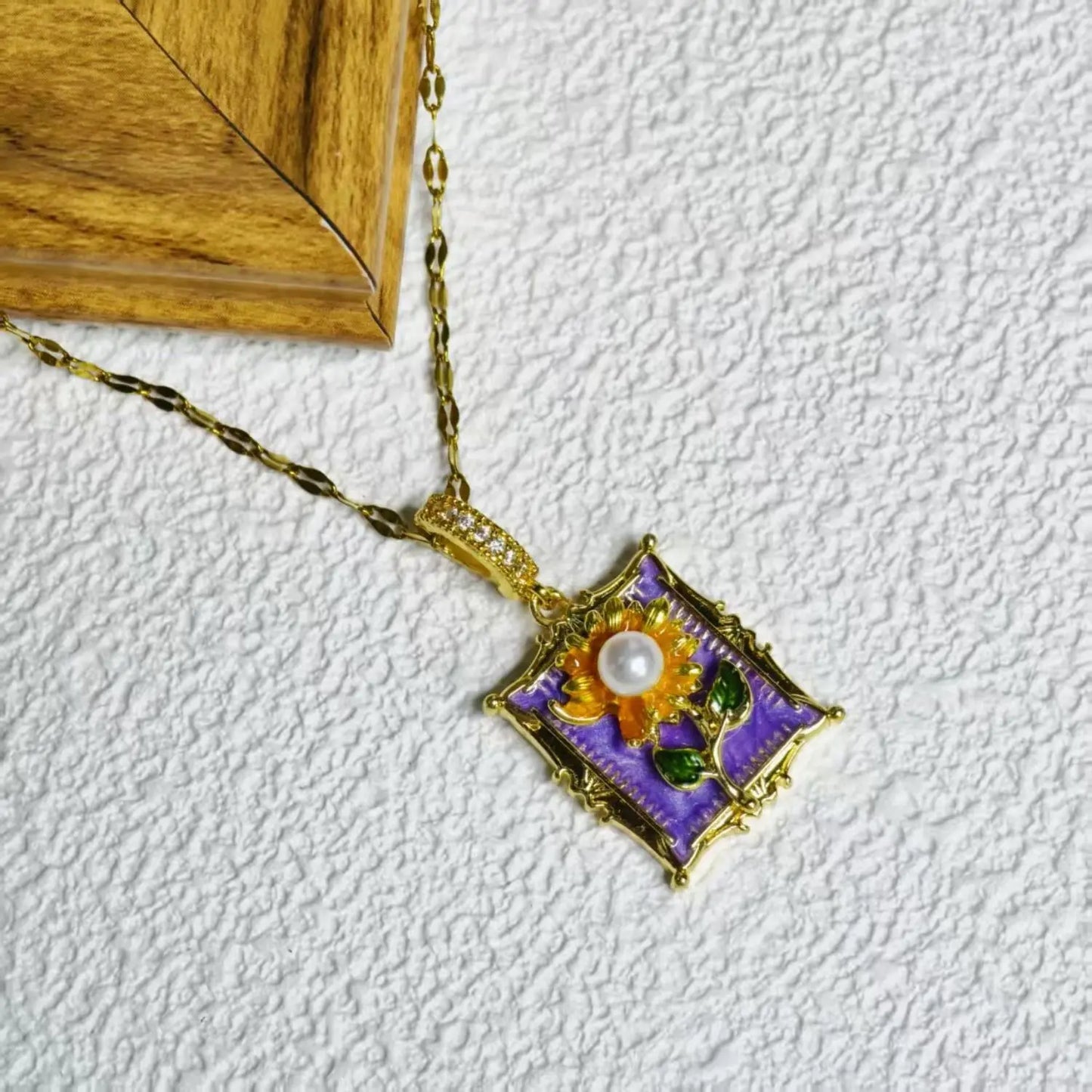 Monet Garden Sunflower Enamel Necklace Earring Set with Ancient Style, High Grade, Fashion Style, Clavicle Stainless Steel