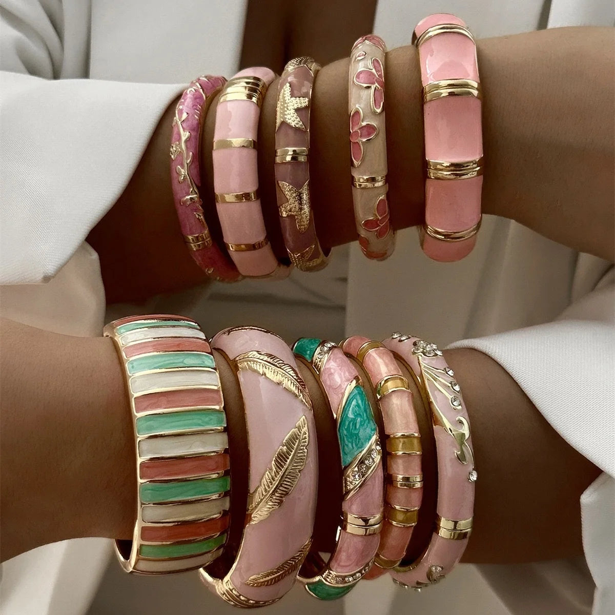 KMVEXO Sweet Pink Enamel Dripping Oil Metal Bangles for Women Bracelet Personality Trendy Temperament Charm Bracelets Jewelry ﻿