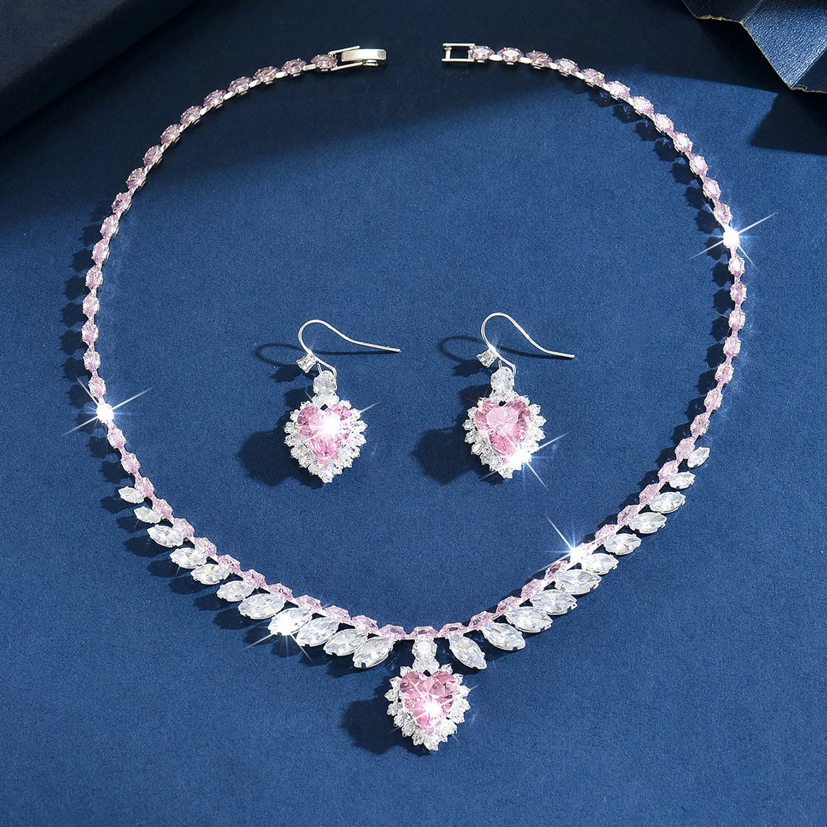 Cross Border Luxury Fashion Leaf Love Zircon Necklace Earring Set, Trendy and High-End Versatile Necklace Set with Accessories