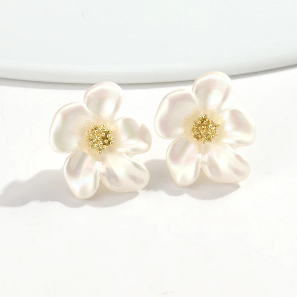 Cute Colorful Transparent Flower Stud Earrings Exquisite Resin Petal Earring for Women Party Jewelry Gifts
