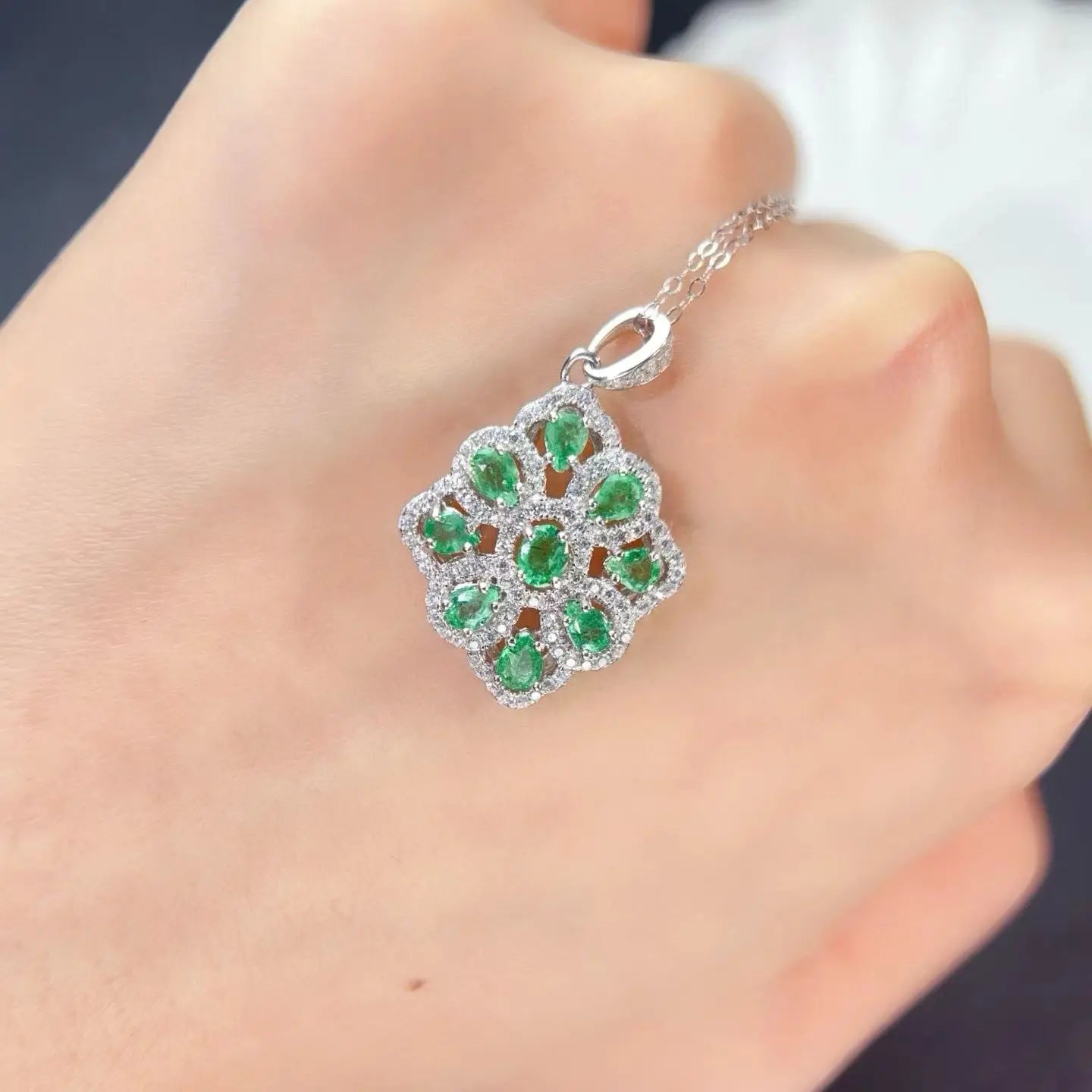 Luxury Natural Colombian Emerald Pendant with Jewelry Certificate 925 Silver 3x4mm Emerald Pendant with Silver Necklace