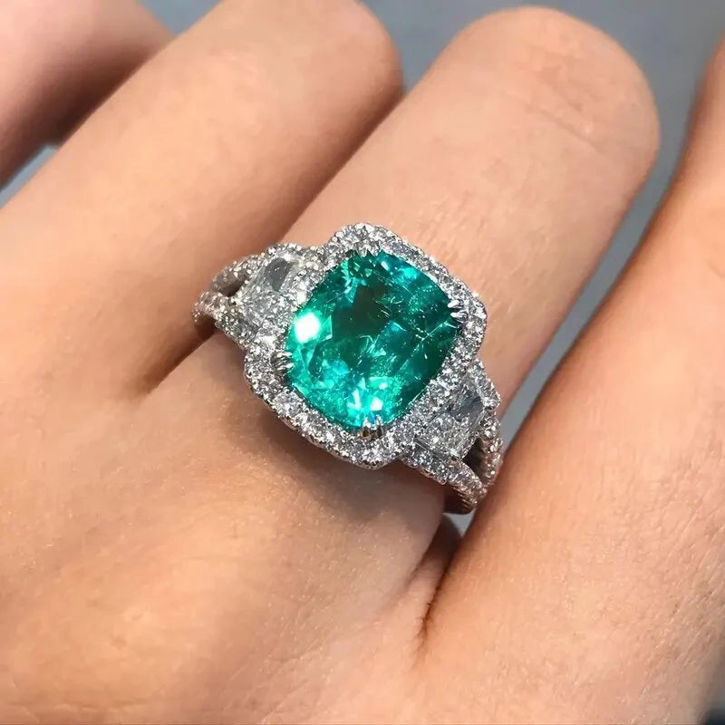 Huitan Elegant Women Ring Inlaid Shiny Blue CZ Fashion Accessories for Wedding Engagement Luxury Lady Silver Color Jewelry Gift