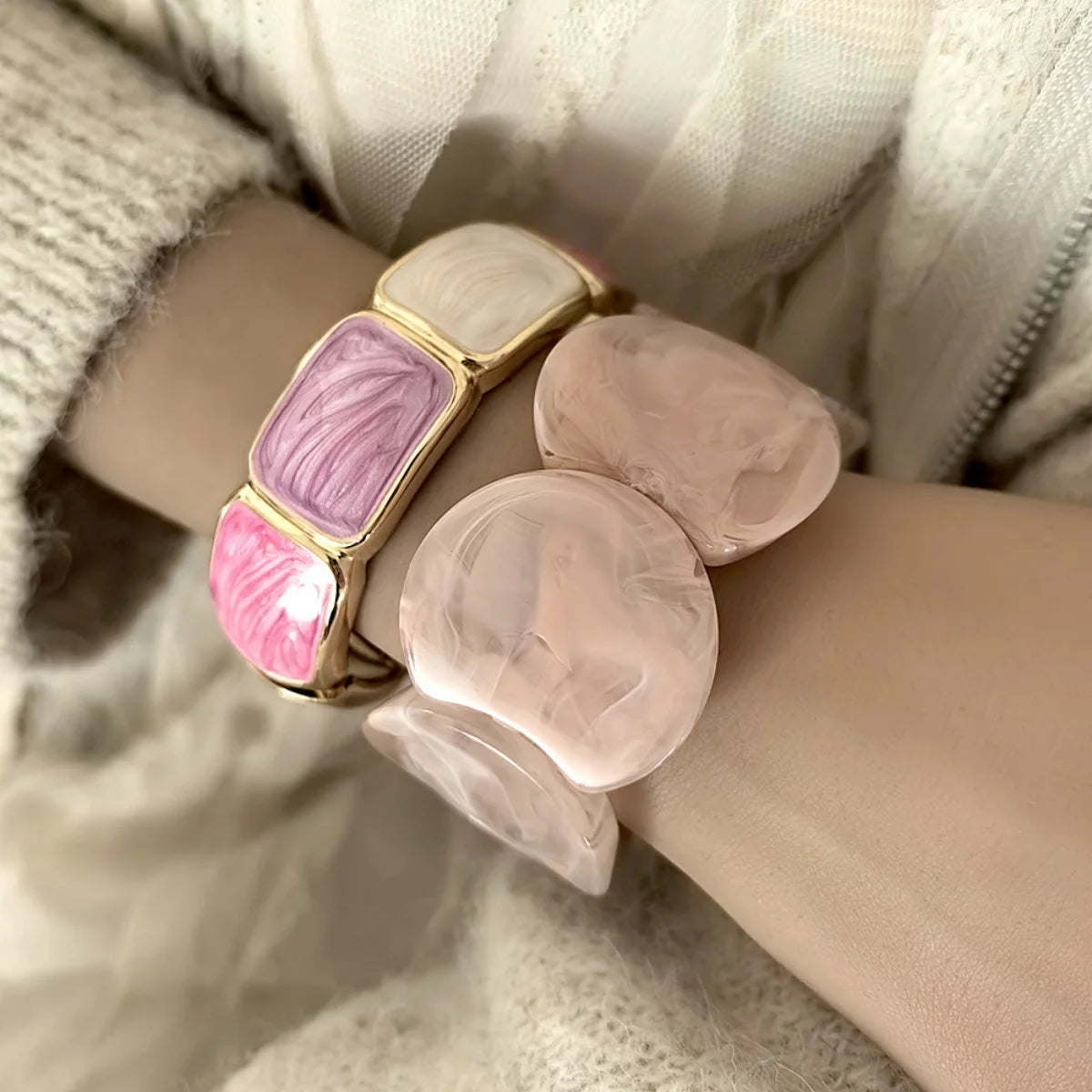 KMVEXO Pink Purple Imitation Enamel Chunky Metal Bangles for Women Geometric Splicing Resin Elasticity Bracelets Daily Jewelry