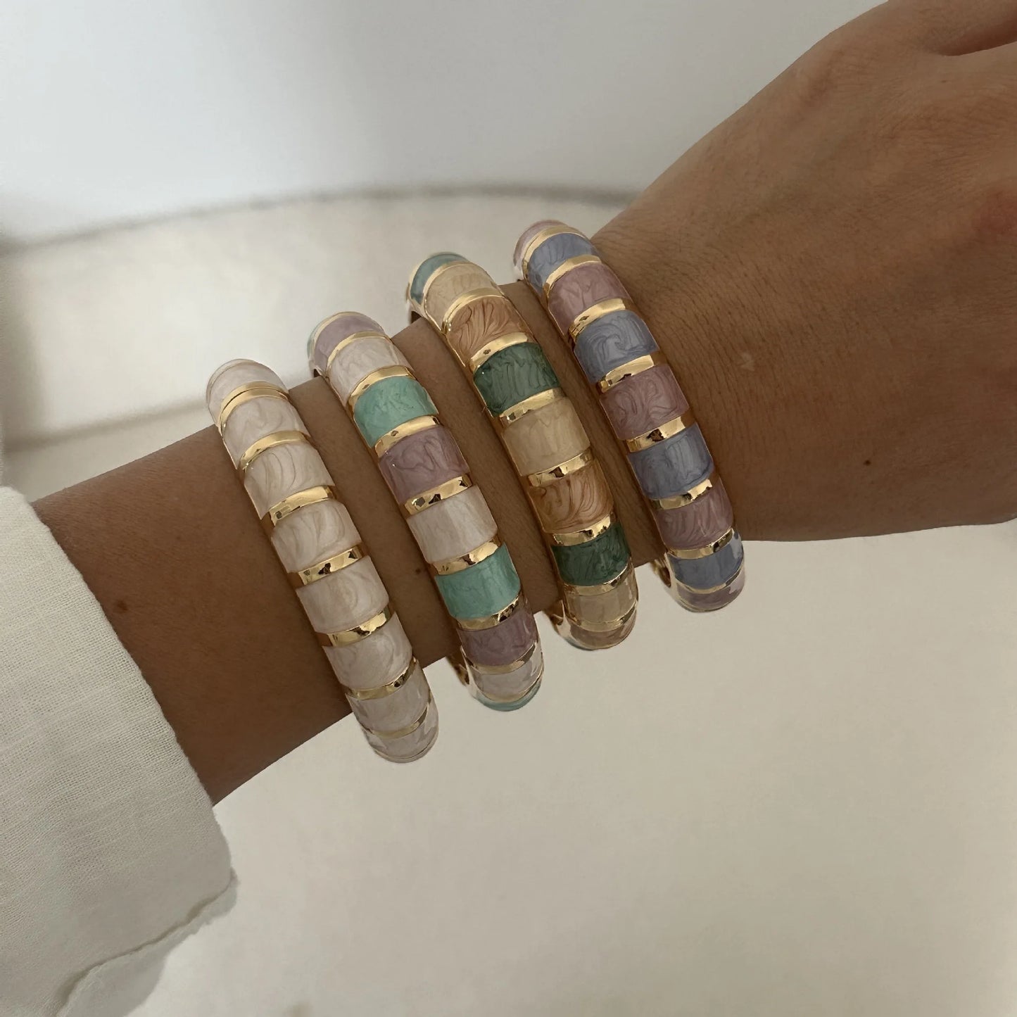 KMVEXO Vintage Imitation Enamel Dripping Oil Irregular Wave Cuff Bangles Punk Exaggerated Geometric Bracelet Women Men Jewelry