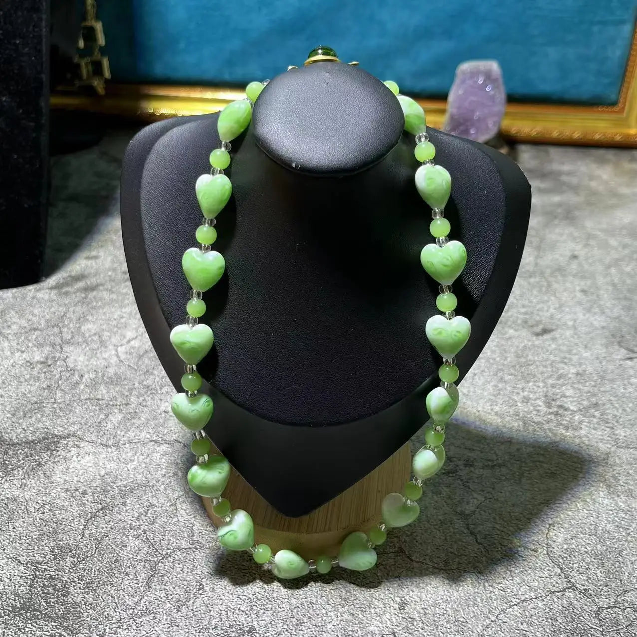 Green Earrings for Women Hearts Shaped Vintage Sweet Jewelry Vintage Palace Style Light Luxury Pendientes Mujer