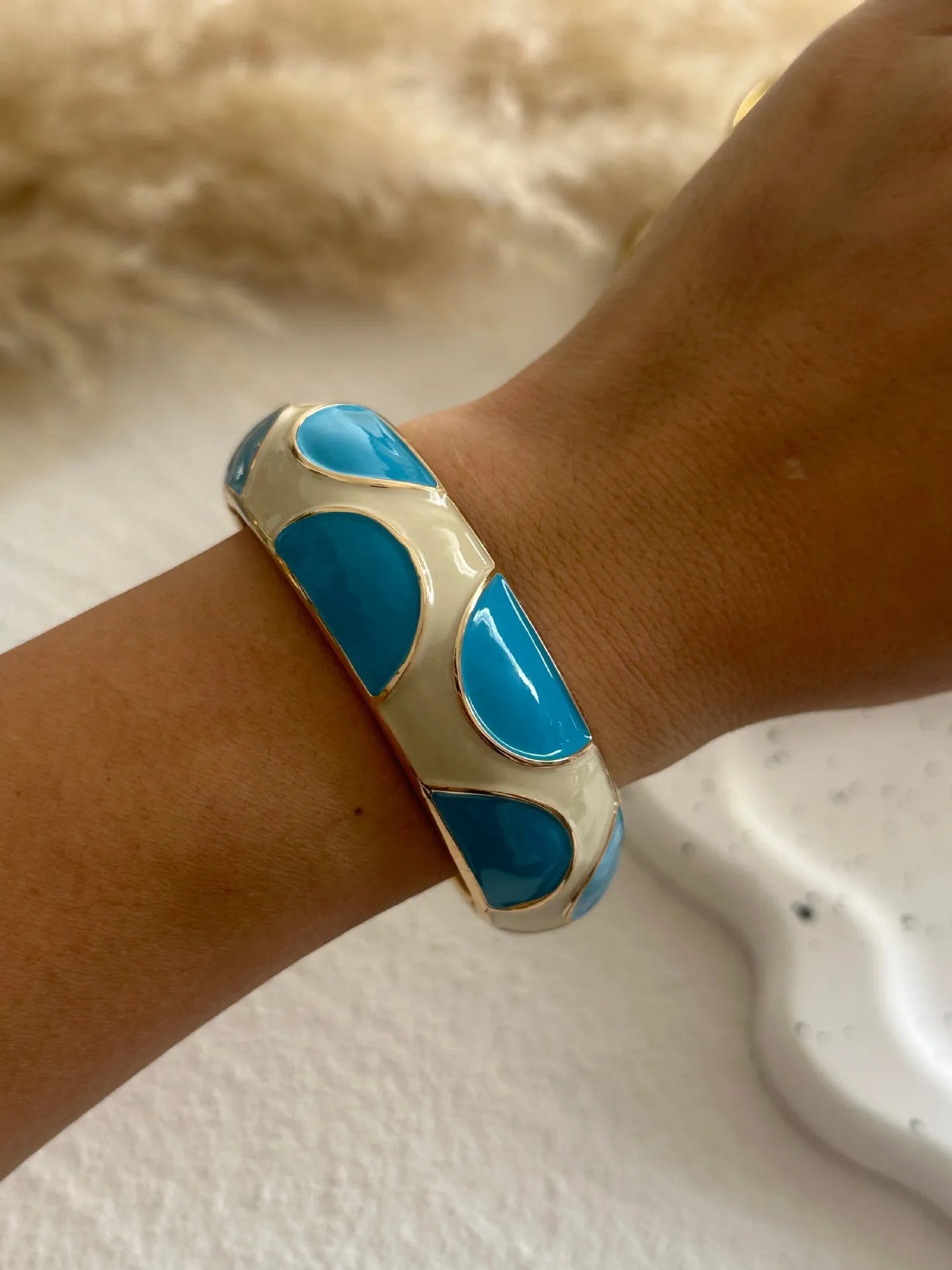 KMVEXO Punk Blue White Dripping Oil Zinc Alloy Enamel Bangles Geometric Wide Cuff Spring Bangle Bracelets For Women Jewelry