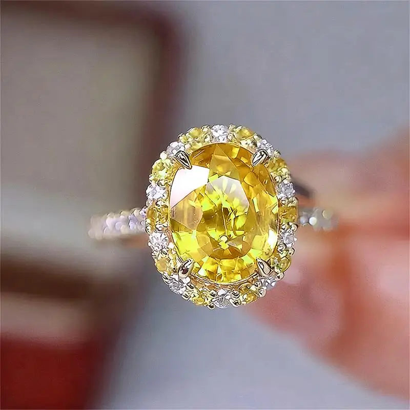 Huitan Versatile Women Gold Color Ring Charming Party Wedding Inlaid Shiny Yellow CZ Bridal Accessories Trendy Lady Jewelry Gift