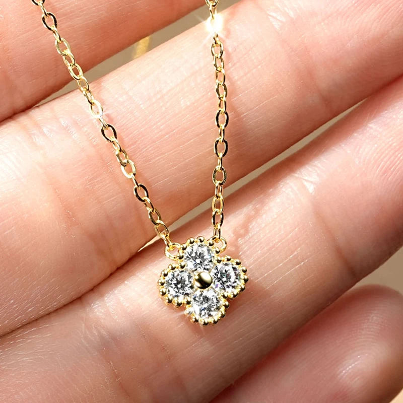 OXTAO Moissanite Necklace Ladies Elegant Four-Leaf Pendant Necklace with Certified 925 Silver Luxury Clover Wedding Jewelry Gift