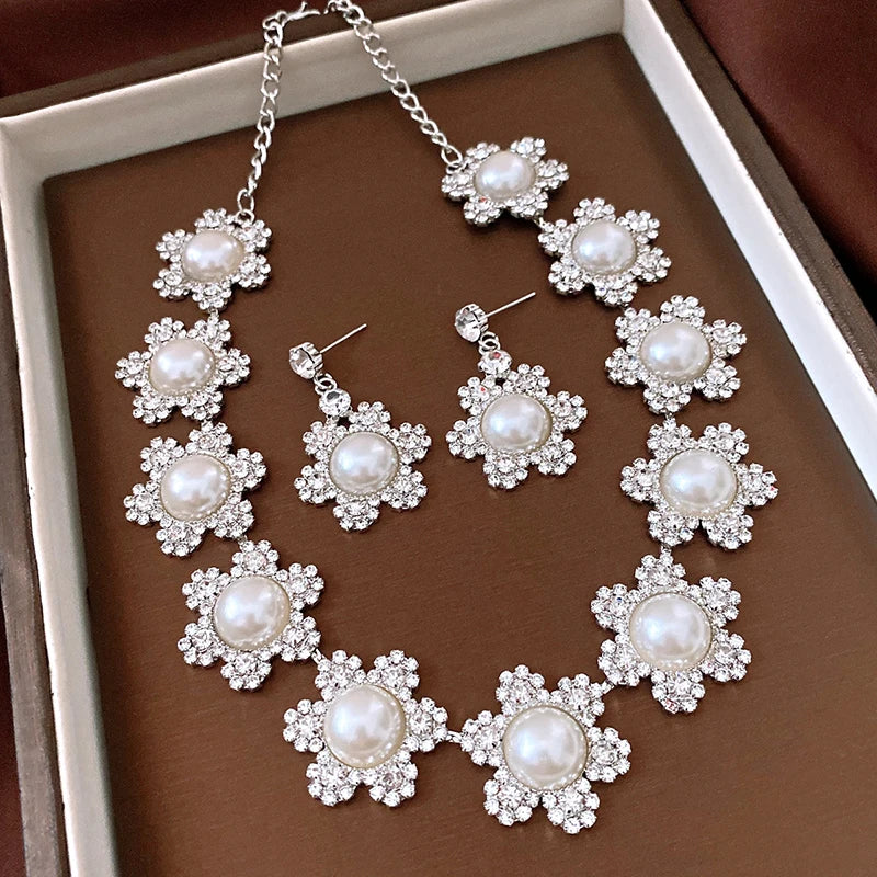 Rhinestone Pearls Flower Choker Necklace Earring sets Gifts Party Prom Wedding Dress Jewelry Sets for Women Accessories