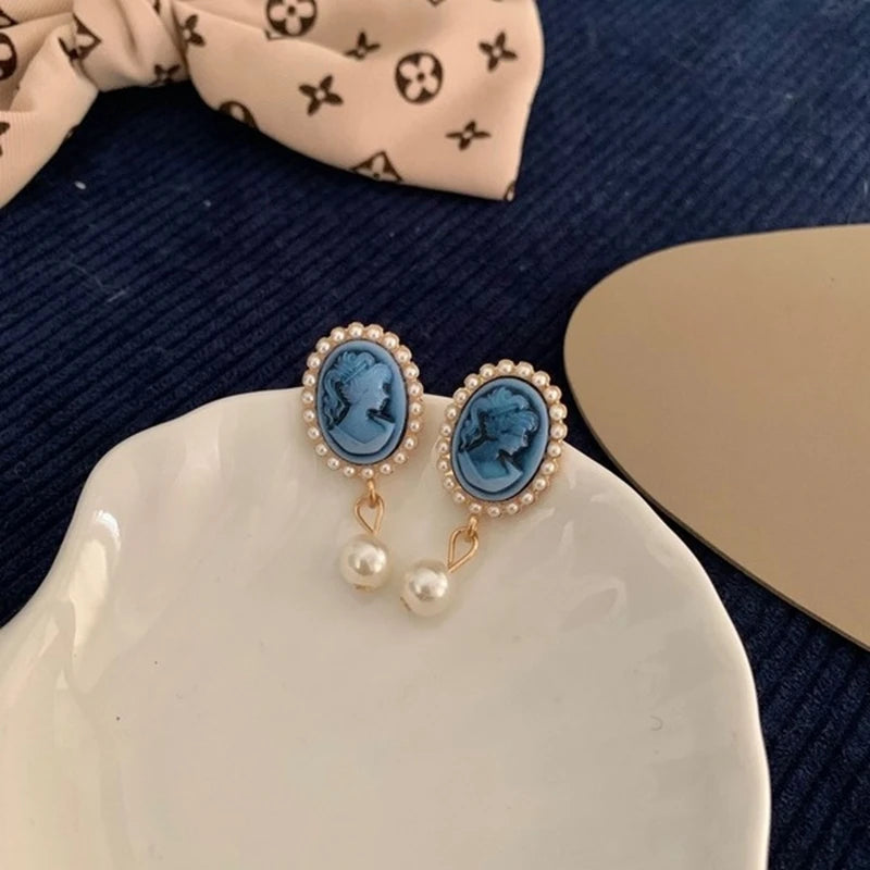 Vintage Palace Style Blue Cameo Queen Head Portrait Earrings Ins Retro Temperament Baroque Pearl S925 Silver Needle Earrings