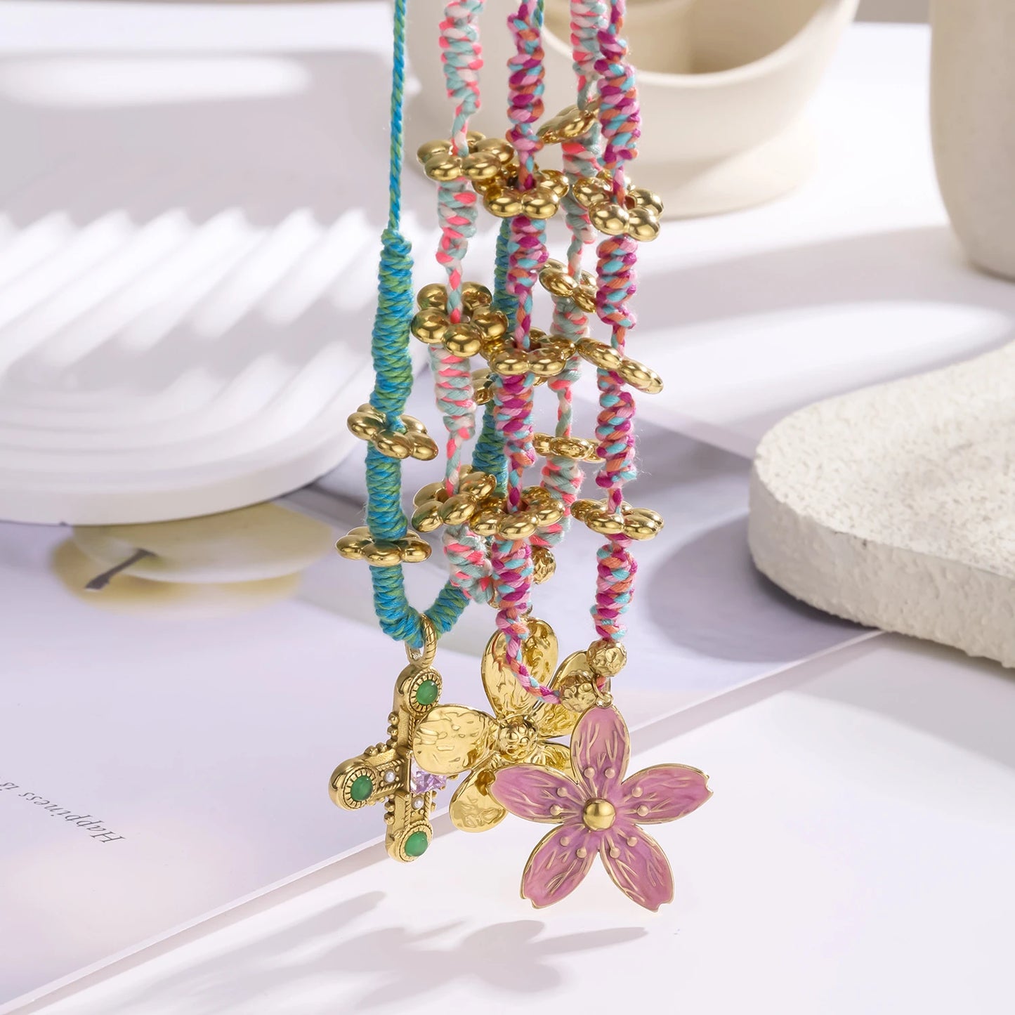 Tendy cotton rope paired with stainless steel stylish flower pendant fashion personality necklace back-to-school season gift