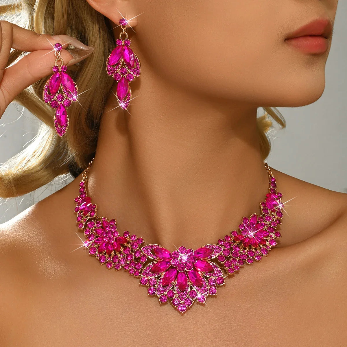 Vintage Crystal Flower Necklace Earrings Jewelry Set for Women Party Wedding Holiday Wear Casual Style All Seasons