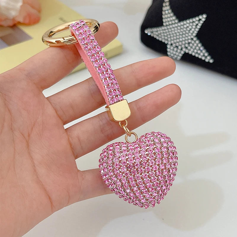 Full Crystals Anime Cartoon Keychain Wommen Bag Key Ring Hearts Bulldog Bears Souvenirs Gifts Брелоки