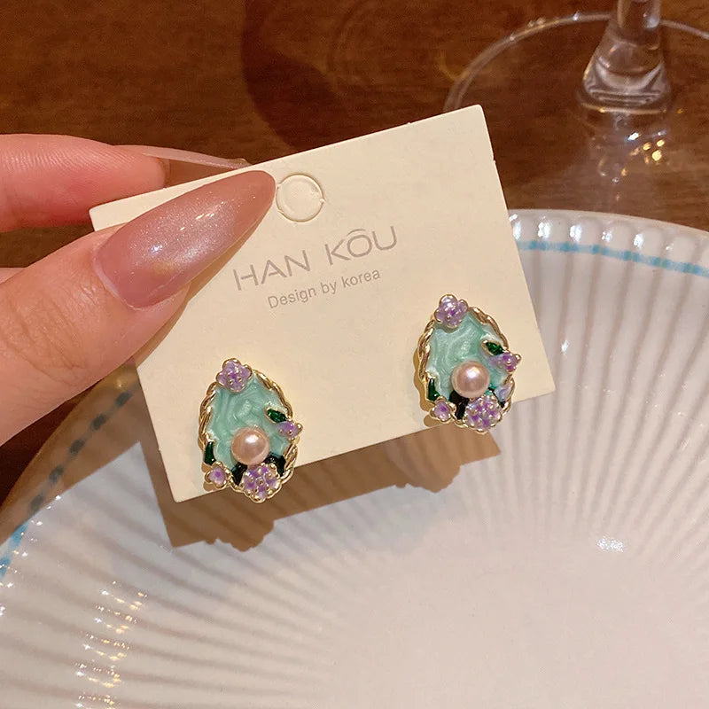 French Vintage Enamel Garden Pearl Earrings For Women Elegant Fashion Oil Drop Flower Stud Earrings Office Party Jewelry Gift