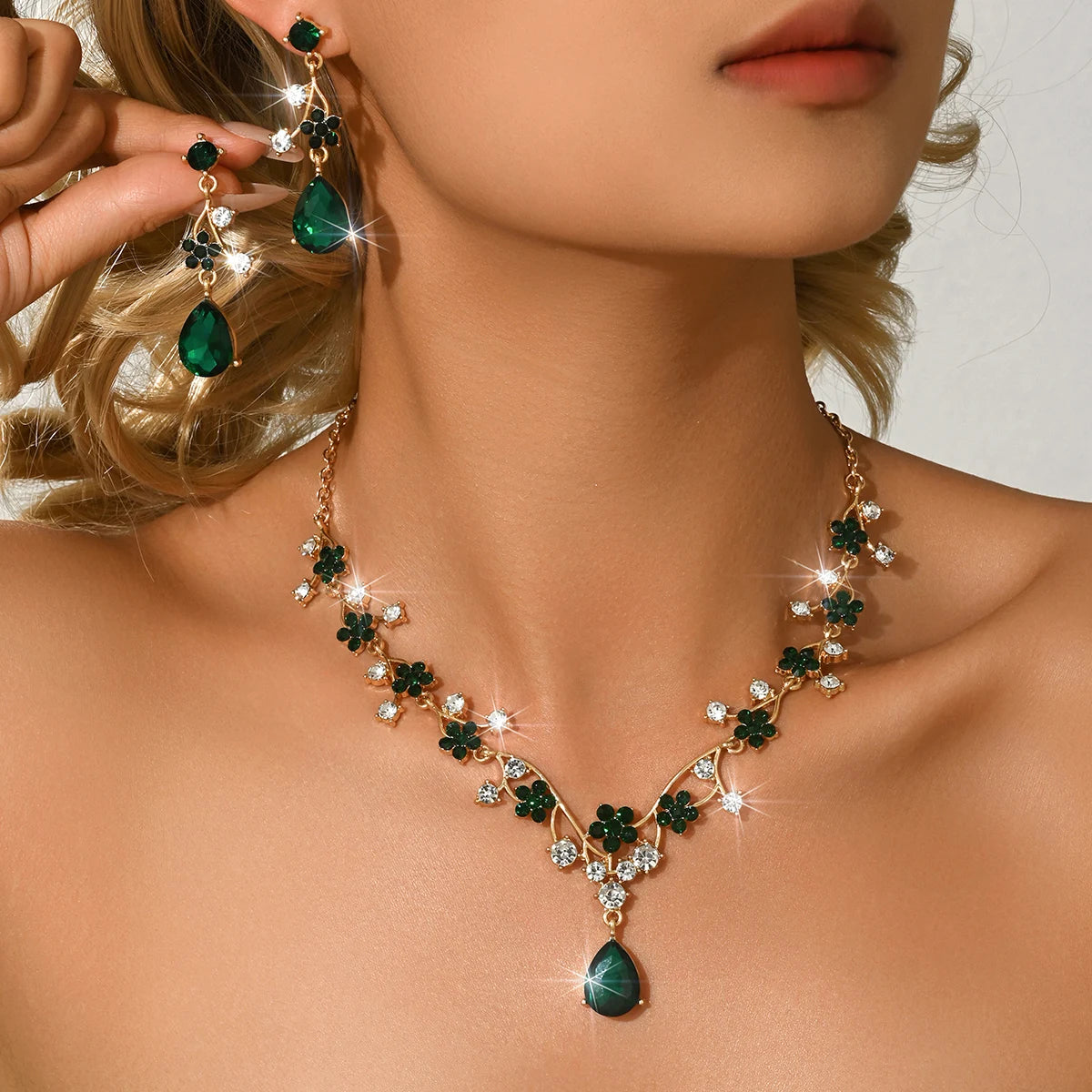 Light Luxury Diamond Inlaid Zircon Necklace Earrings Angel Tears Jewelry Two-Piece Set Wedding Accessories
