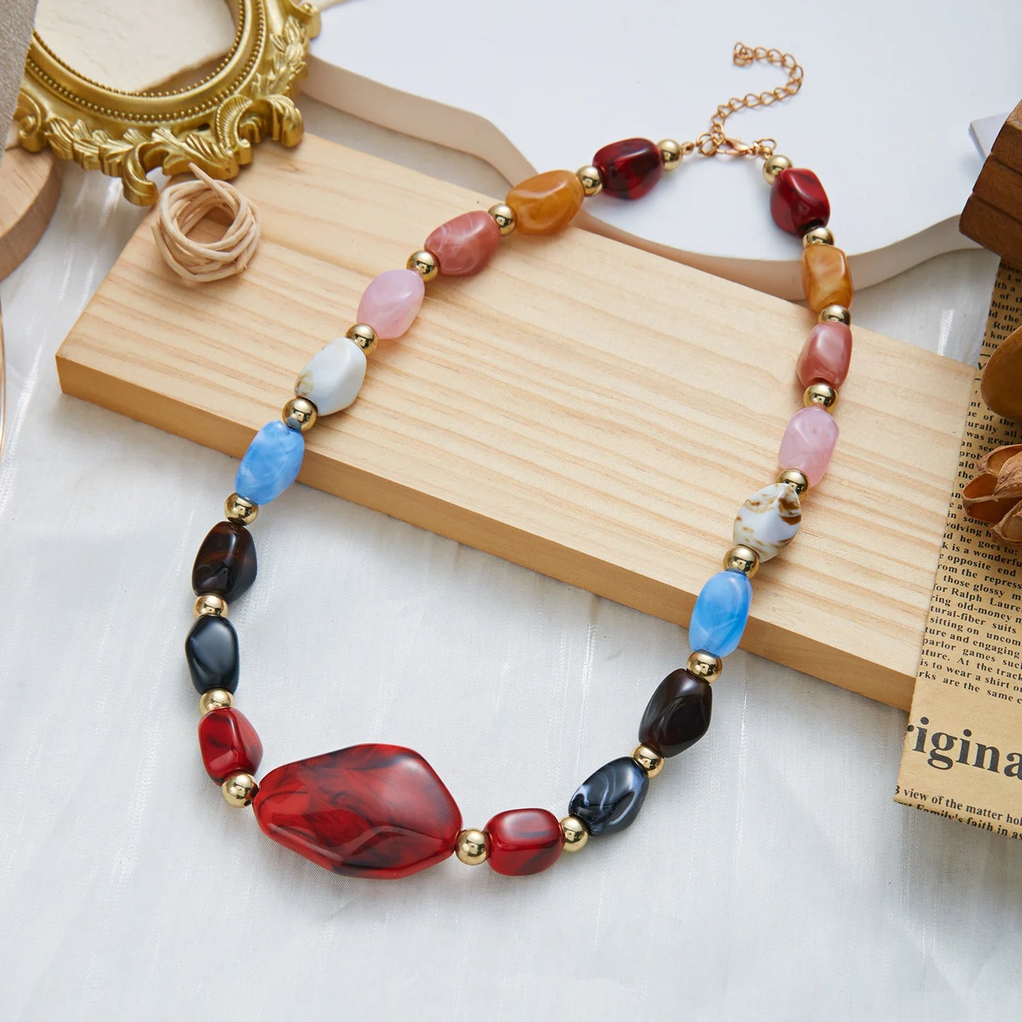 Colorful Irregular Resin Beaded Heart Pendant Necklace for Women Bohemia Brown Round Adjustable Choker Party Jewelry Gifts