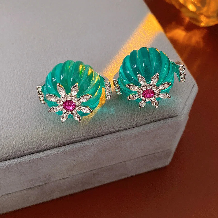 Mediaeval Style Flower Round Resin Stud Earrings Fashionable Elegant Inlaid Rhinestone Necklace Woman Anniversary Jewelry N