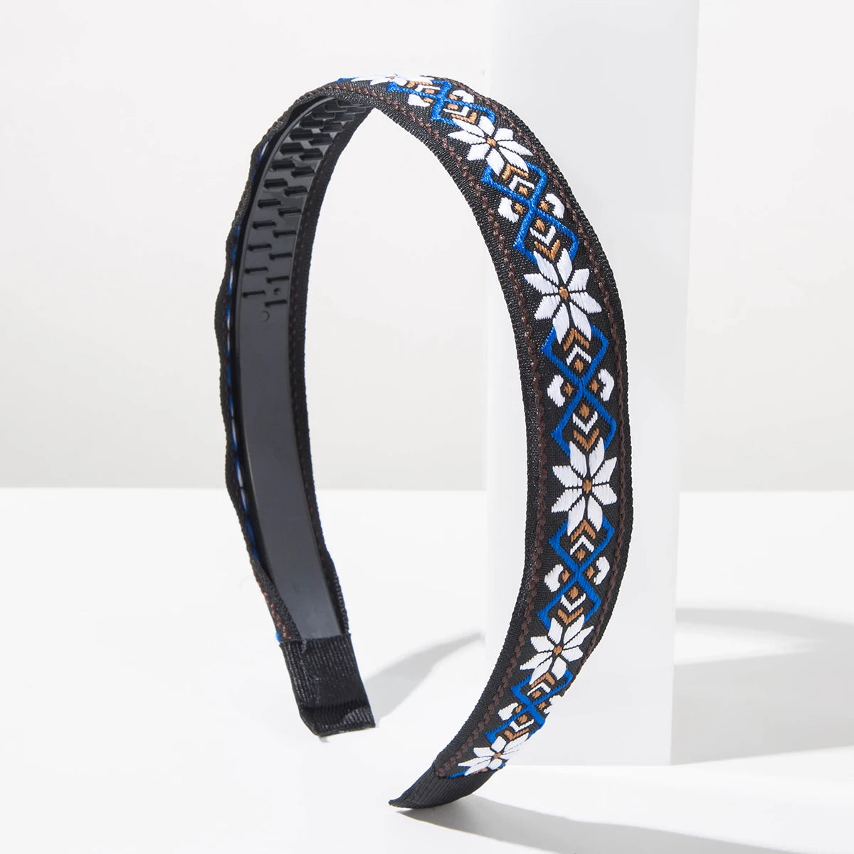 Retro Ethnic Style Embroidery Flower Love Thin Edged Headband, Personalized Light Luxury, Niche Design, Hair Accessories