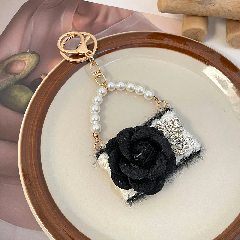 Camellia Keychain Luxury Crystal Bow Pearl Chain Black and White Flower Women's Bag Pendant Handbag Key Ring