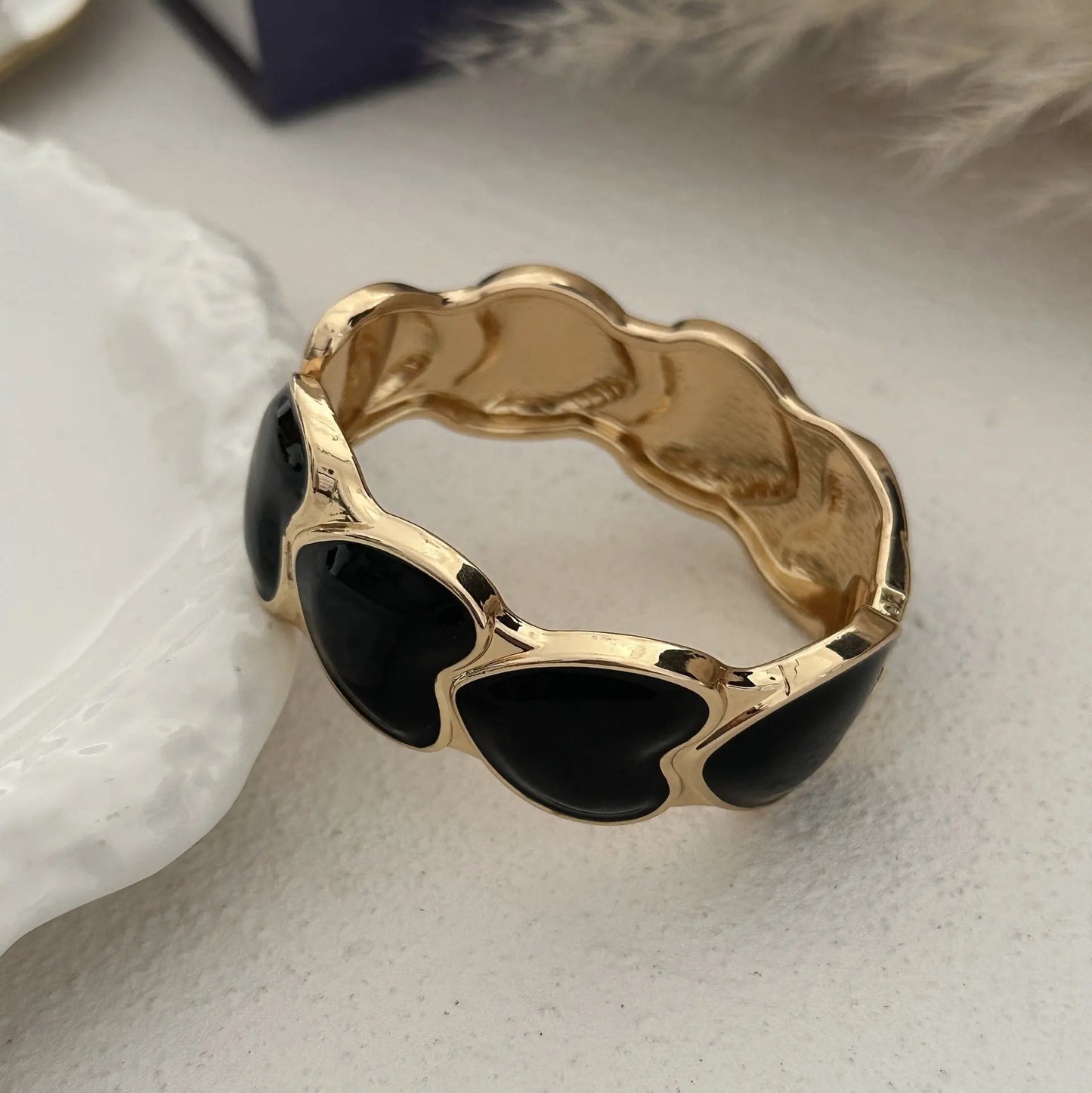 KMVEXO Black Imitation Enamel Shape Round Metal Wide Bangles for Women Geometric Irregular Spring Bracelet Pulseras Jewelry