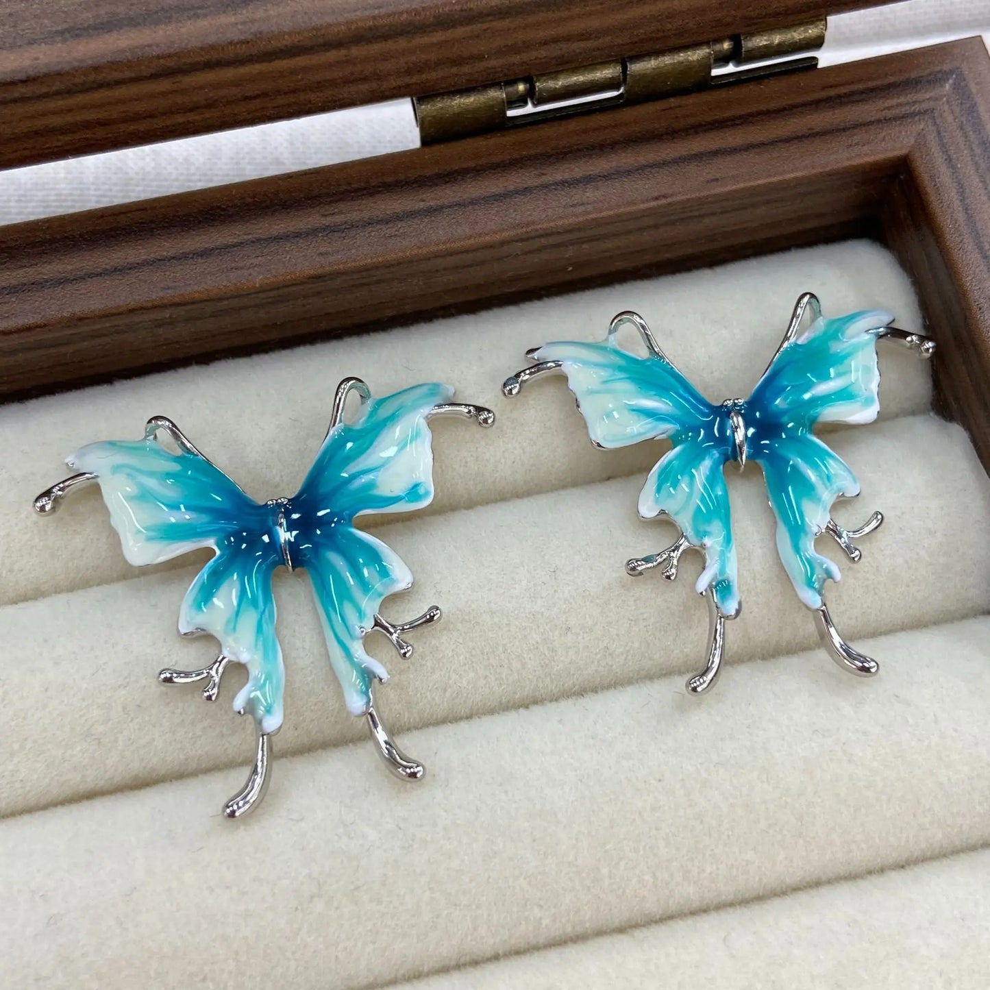 Enamel Butterfly Stud Earrings for Women Mori Girl Style Elegant Versatile Jewelry Fashion Summer Blue Pendientes Mujer