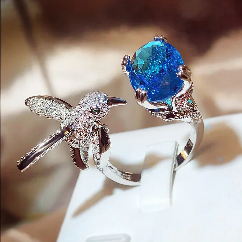 Creative Colored Gemstone Women Ring Simulating St. Mary's Aquamarine Hummingbird Ring 925 Stamp Wedding Party Fashion Jewellery