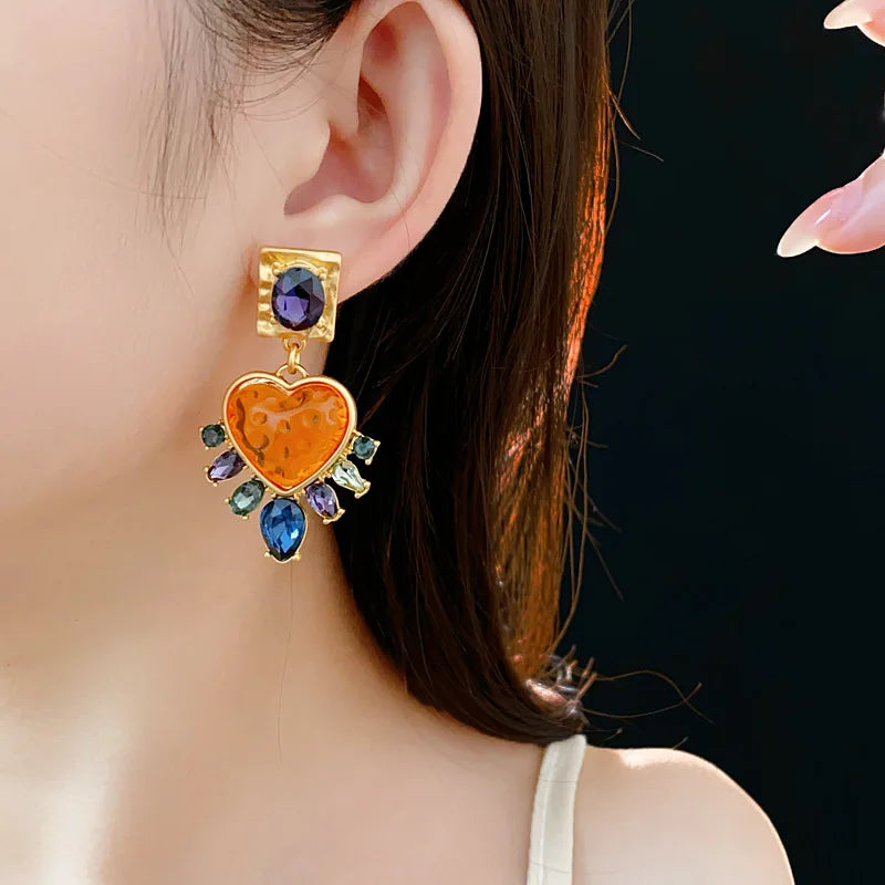 Vintage Silver Needle Earrings for Women Light Luxury Oval Love Stud Inlaid Rhinestone Drop Earring Luxury Designer Jewelry