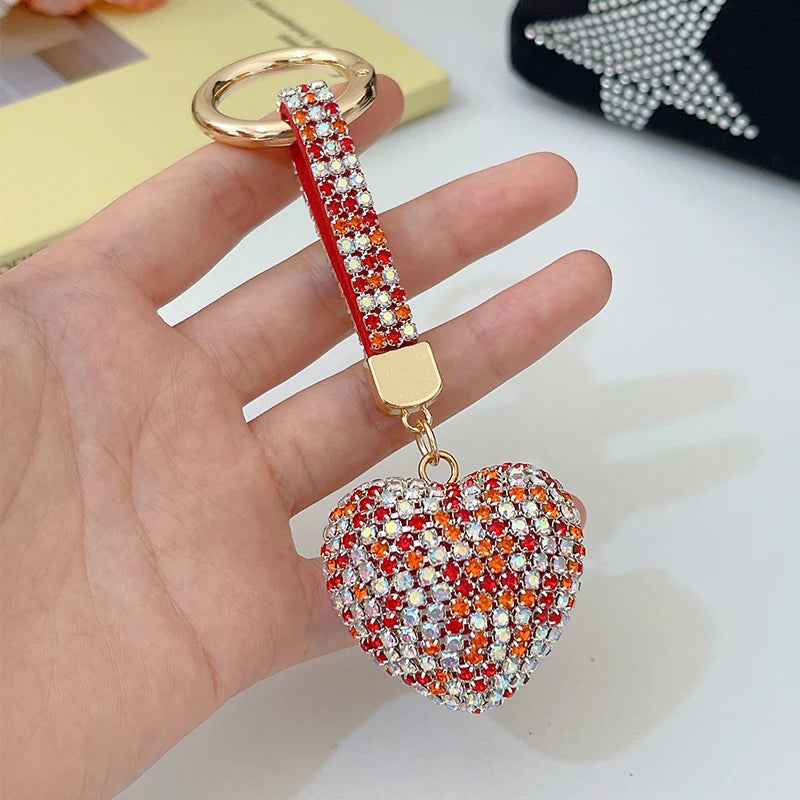 Full Crystals Anime Cartoon Keychain Wommen Bag Key Ring Hearts Bulldog Bears Souvenirs Gifts Брелоки