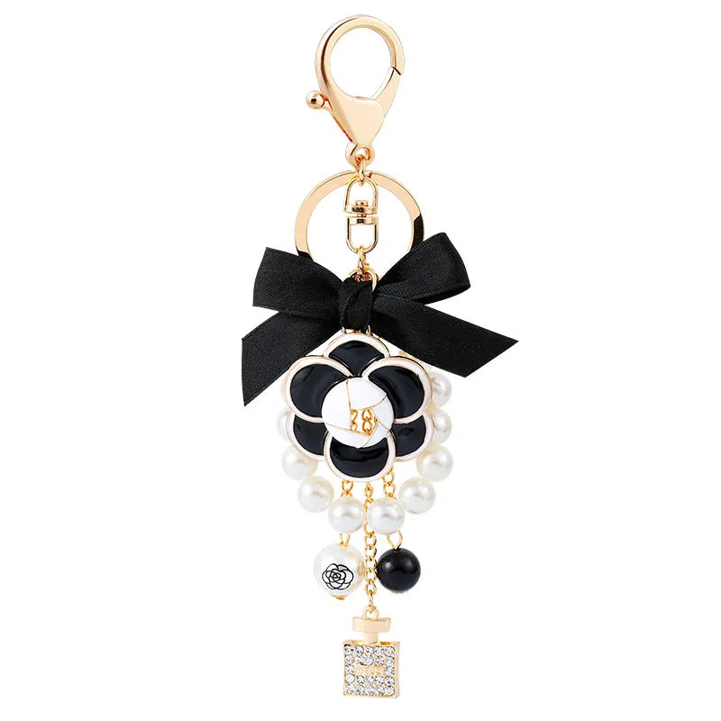 Luxury CC Eiffel Tower Car Key Chains Women Bag Handbag Pendants Plush Keychain Gift Jewelry