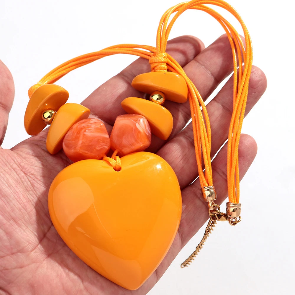 Fashion Colorful Large Love Heart Pendant Necklace Geometric Heart Shape Beads Choker Necklaces 2026 Trendy Jewelry Gifts
