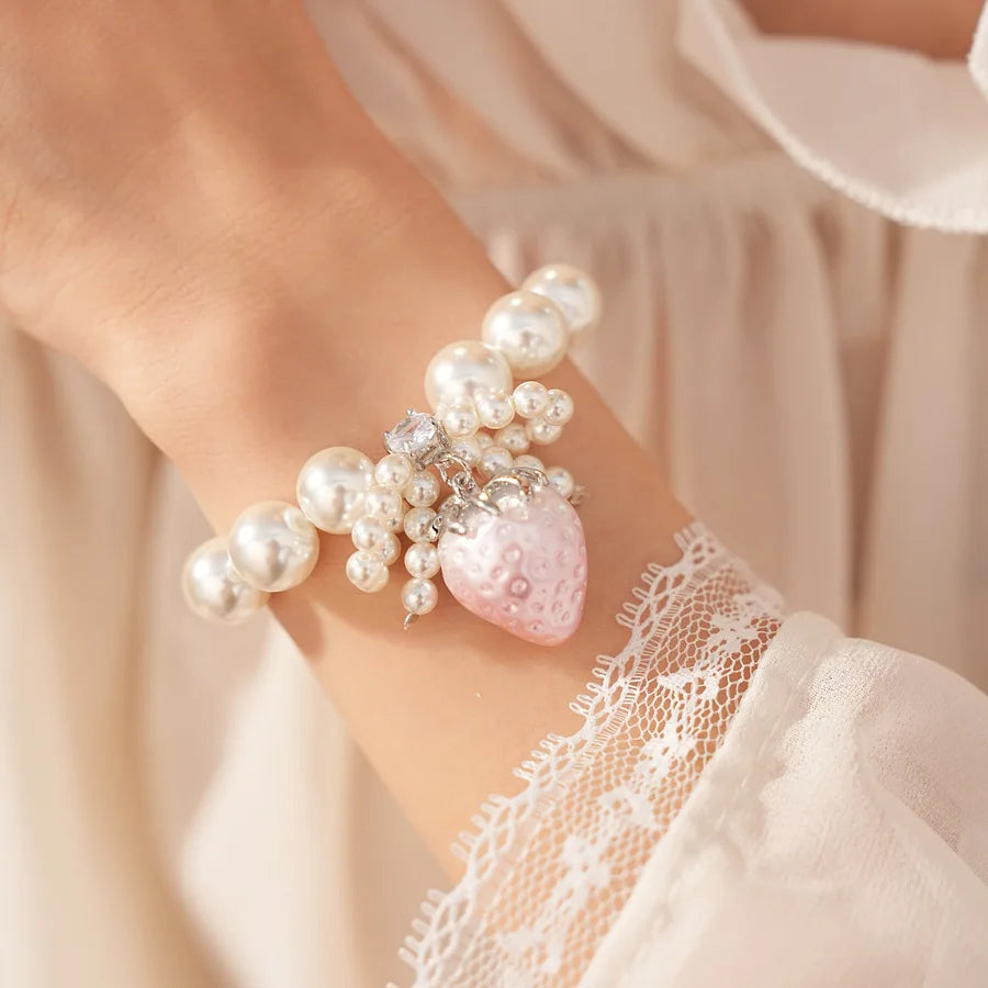 Zircon Beaded Bow Resin Strawberry Pearl Bracelets Light Luxury High Grade Bangle for Women Sweet Elegant Hand Jewelry