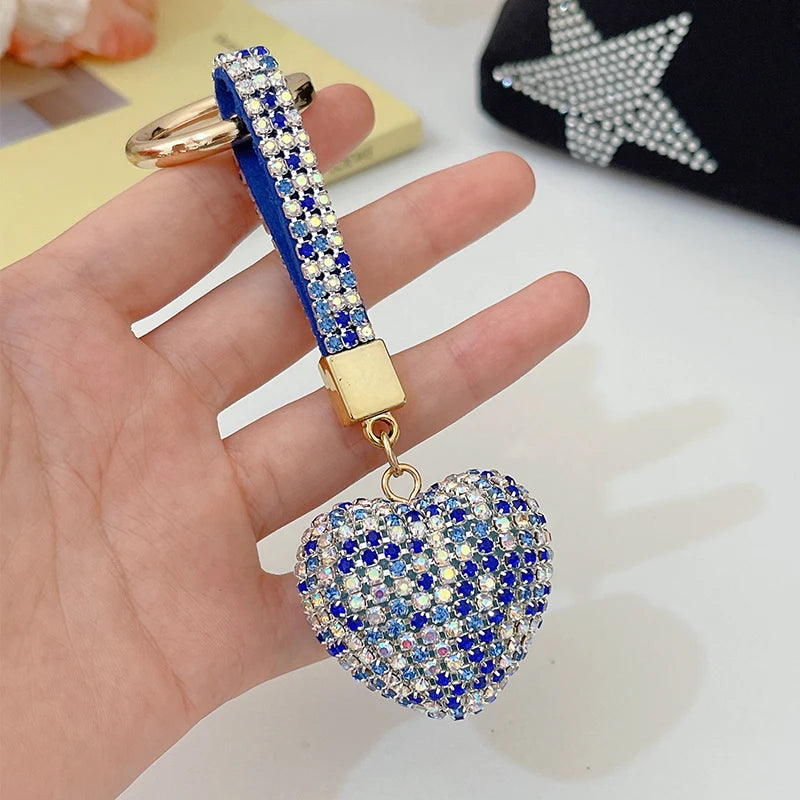 Full Crystals Anime Cartoon Keychain Wommen Bag Key Ring Hearts Bulldog Bears Souvenirs Gifts Брелоки