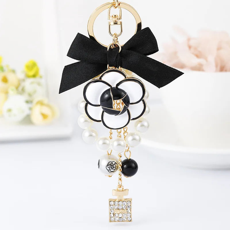 Luxury CC Eiffel Tower Car Key Chains Women Bag Handbag Pendants Plush Keychain Gift Jewelry