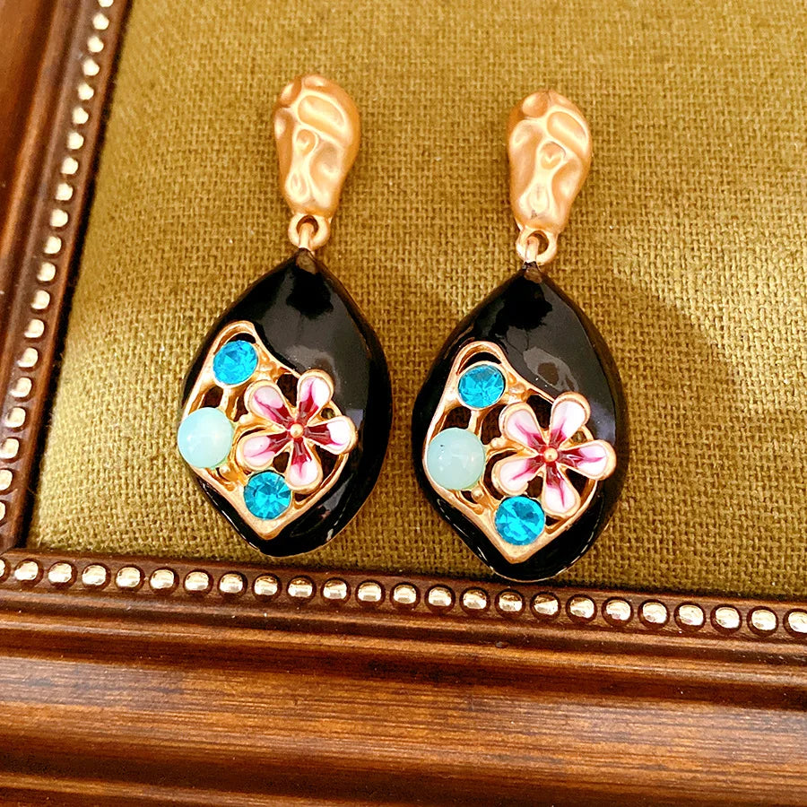 Vintage Rhinestone Enamel Flower Long Earrings Retro Style Light Luxury High Grade Exquisite Elegant Ear Jewelry for Women