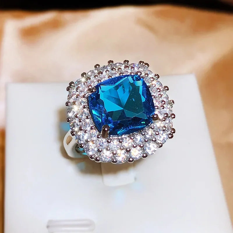 New Vintage Temperament Ring Female Simulation Full Diamond Sapphire Ring Party Birthday Jewelry Gift Wholesale