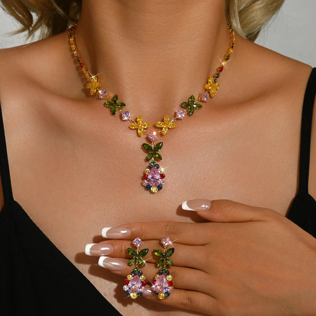 Gorgeous Four‑Leaf Flower Drop Teardrop Zircon Necklace Earrings Set Women Wedding Dress Jewelry Formal Party Matching Accessory