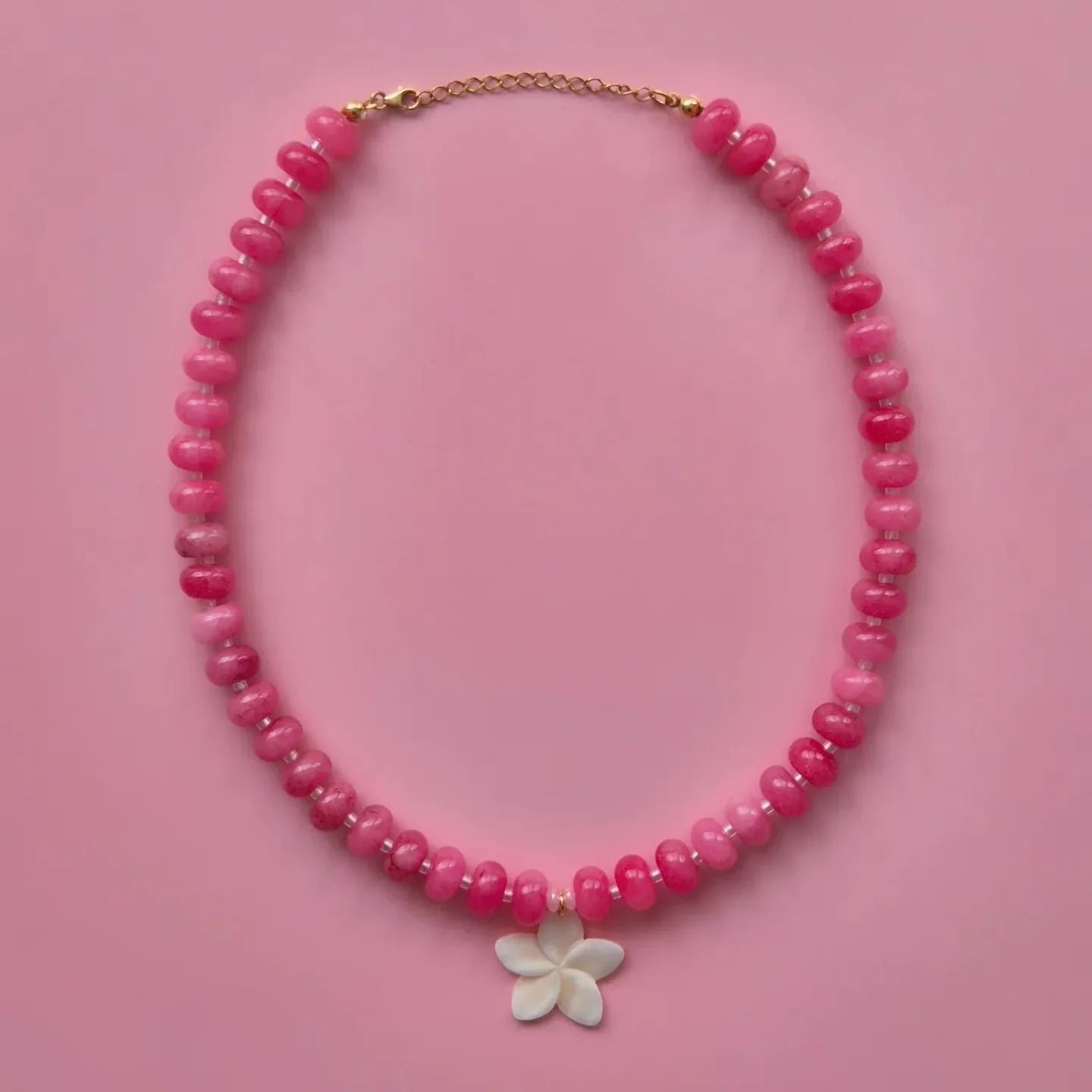 Pink Natural Stone Beads Choker Necklace with Flower Shell Pendant for Women Handmade Beaded Necklace Bohemia Jewelry Gifts