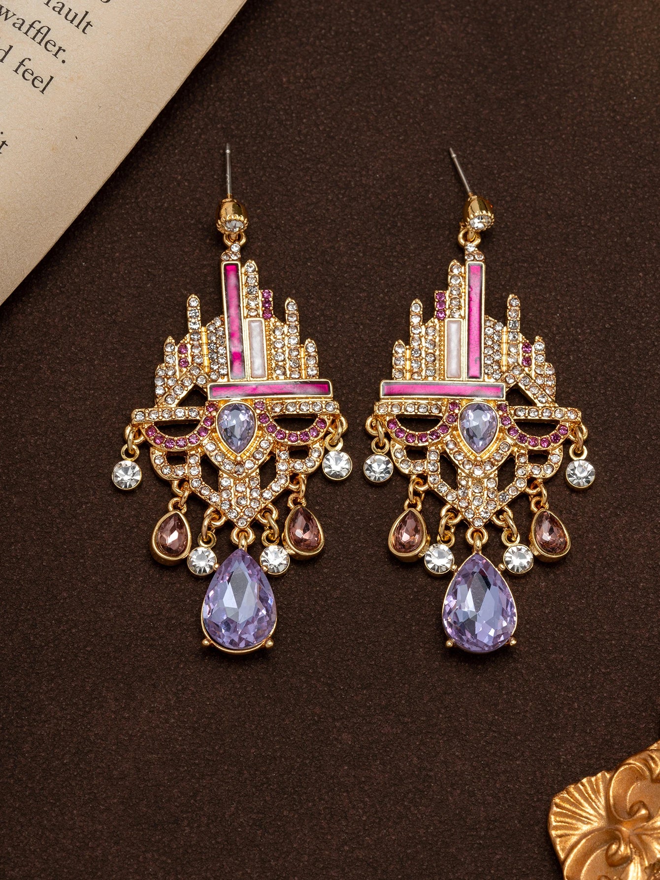 A Pair of Fashionable Ancient Castle-Style Heavy-Duty Tassel Earrings with Purple Diamond, Rose Red Enamel, and Full Diamond Teardrop Gemstones, Suitable as Court Banquet Dress Accessories and Gifts