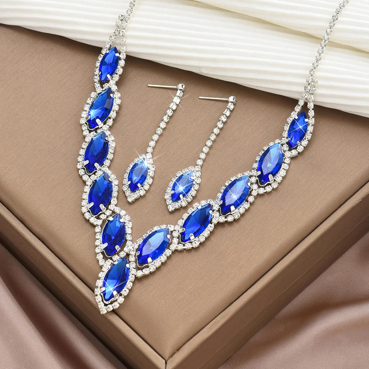 Advanced Versatile Crystal Necklace Earrings Two Piece Set Bridal Wedding Party Vacation Travel Versatile Accessories