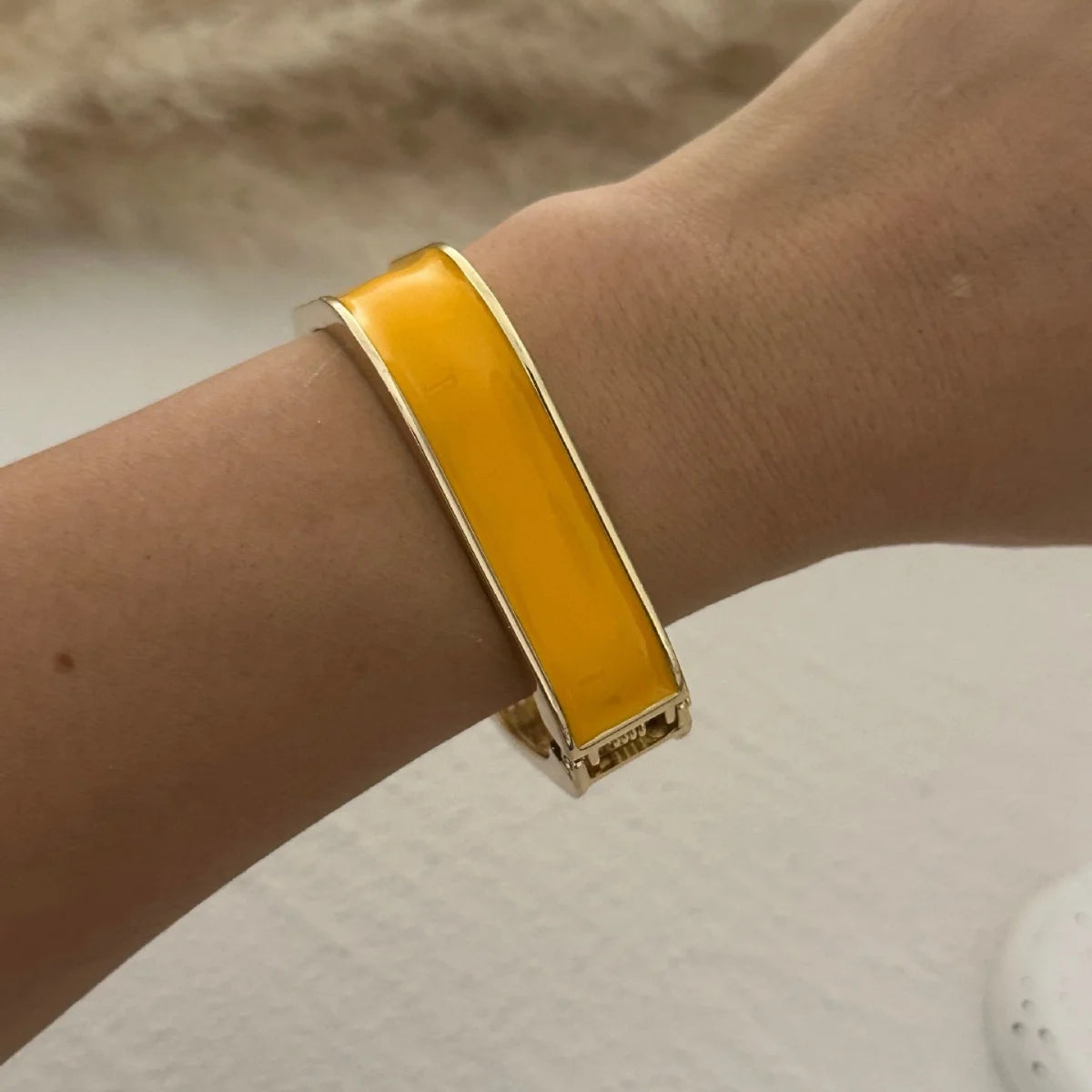 KMVEXO Yellow Dopamine Style Bangles Creative Design Fashionable Temperament Drip Oil Imitate Enamel Bracelet Women Jewelry