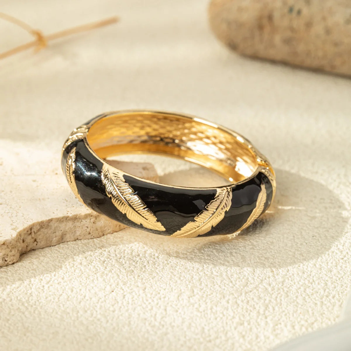 KMVEXO Exaggerated Unique Black Imitation Enamel Metal Wide Bangles Women Geometric Irregular Spring Bracelet Punk Rock Jewelry
